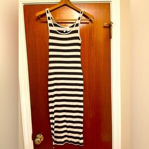 Black and white ribbed sleeveless dress